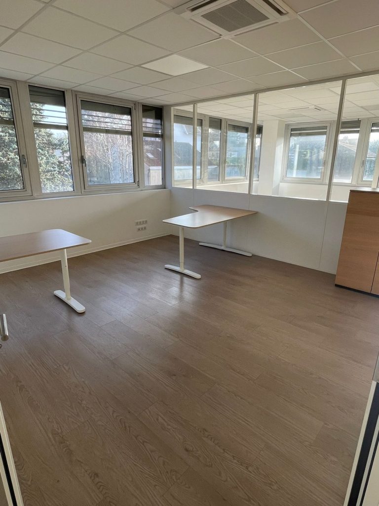 CSV Débarras – bureaux vides