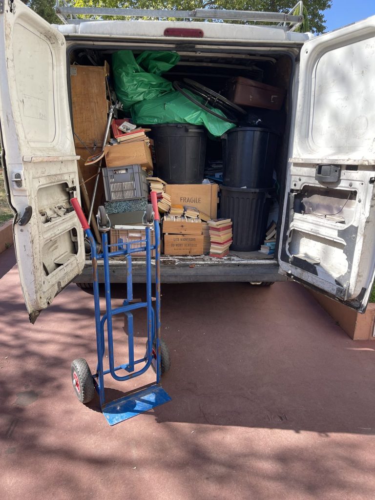 CSV Débarras – camion materiel